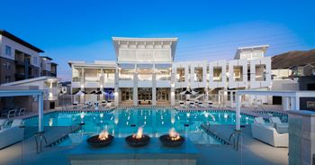 Resort-style lap pool & large jacuzzi
